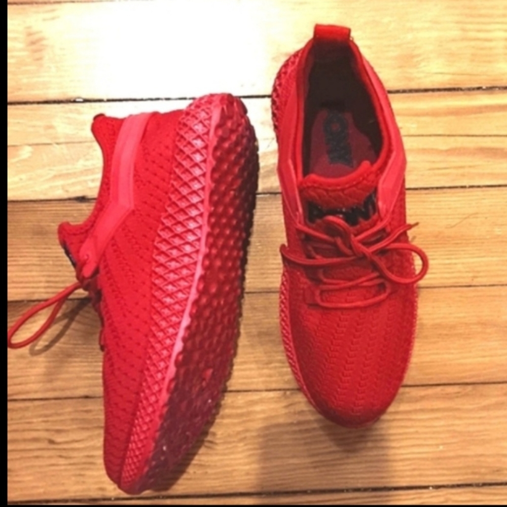 PONY "PP2 TEMPO" RED LADIES SNEAKERS. 8.5